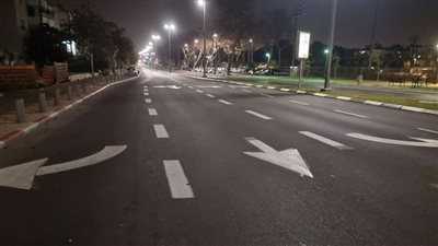 إيقاف جلسة الحكومة الإسرائيلية بسبب قصف صاروخي مكثف على تل أبيب (فيديو)