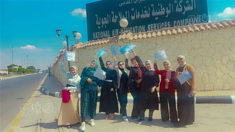 طلاب كلية علوم الملاحة