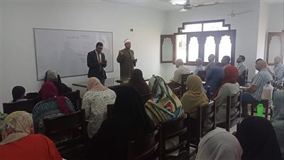 بدء الدراسة بالمركز الثقافى الإسلامى في الإسماعيلية (صور) 