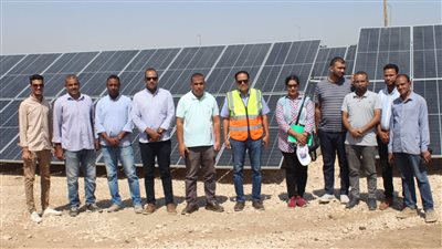 رئيس مياه الأقصر يطلق إشارة بدء العمل بمشروع الطاقة الشمسية بالحبيل