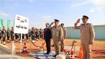 المتحدث العسكري: القائم بأعمال سفير الكويت يزور مقابر شهداء دولته