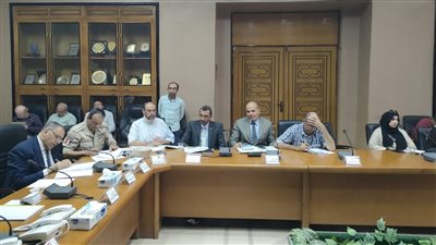 محافظ شمال سيناء يترأس اللجنة العليا لإدارة الأزمات بالمحافظة