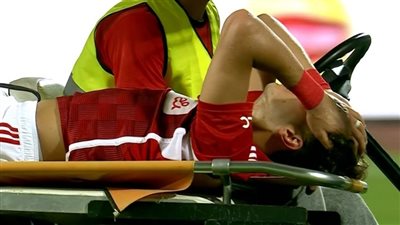 طبيب الأهلي يكشف مدة غياب إمام عاشور عن الملاعب