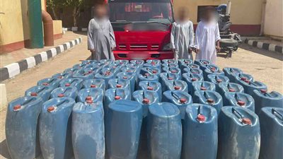 ضبط 4 أطنان سولار بدون مستندات مُحملة على سيارة نقل بالأقصر