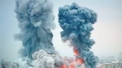 طيران الاحتلال يقصف مسجدا في مخيم الشاطئ للاجئين بغزة (فيديو)