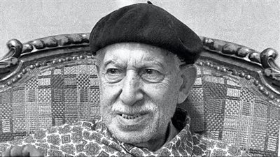 توفيق الحكيم والمرأة.. نوال السعداوي كشفت زيف الإدعاء بعداوته للجنس اللطيف.. وهذا سر تأخر زواجه 