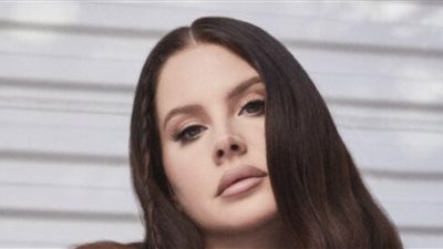 لانا ديل راي تتبرع بعائدات حفلاتها للمدن الأمريكية كمساهمة للمجتمع