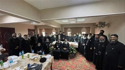 الأنبا مارتيروس يترأس اجتماع كهنة شرق السكة الحديد