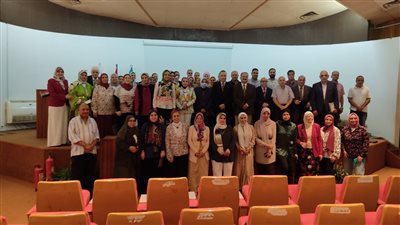 أحياء الإسكندرية تنظم عددا من المعارض للأسر المنتجة وأصحاب الصناعات الحرفية 