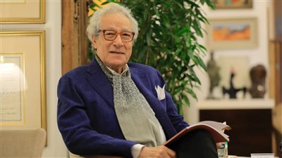 مؤسسة فاروق حسني تقرر مضاعفة قيمة جائزة الاستحقاق الكبرى