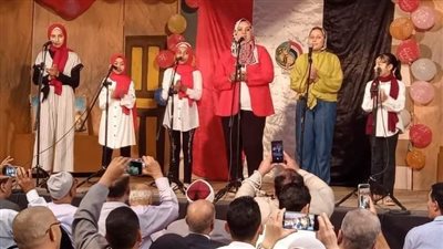 حفل فني على مسرح قصر ثقافة الدلنجات بالبحيرة (صور)