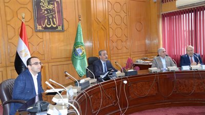 محافظ الإسماعيلية يشدد على تركيب أجهزة إنذار مبكر للحرائق بالمنشآت خلال أسبوعين 