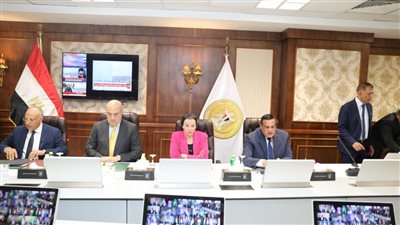  4 وزراء يتابعون تكليفات الرئيس.. مراجعة موقف المعدات الخاصة بإدارة الأزمات والطوارئ.. وتجهيز مراكز الشبكة الوطنية للسلامة العامة