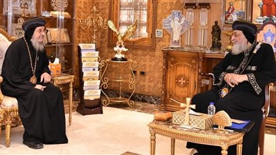 البابا تواضروس يتلقى تقريرا عن الخدمة في إيبارشية إسنا