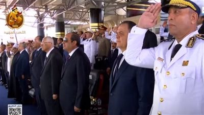 الرئيس السيسي يشهد حفل تخرج دفعة جديدة من طلبة كلية الشرطة (صور)
