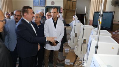 محافظ المنوفية يتفقد وحدة الغسيل الكلوي بمستشفى سرس الليان
