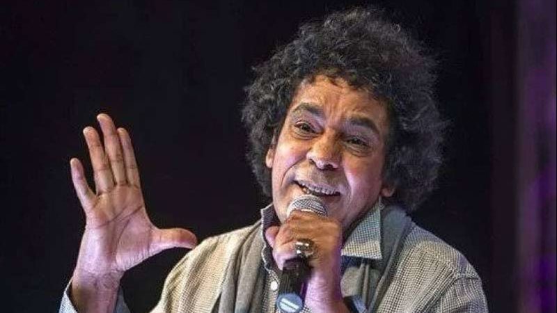 الفنان محمد منير،