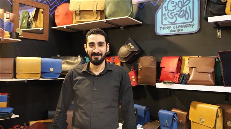 احد المشاركين في