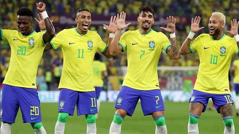 نيمار وفينيسيوس،فيتو