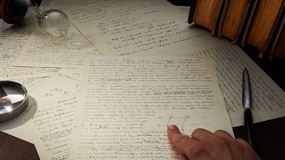 عرض مخطوطة أينشتاين النادرة للبيع في مزاد بـ1.3 مليون دولار (صور)