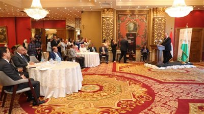 محافظ القاهرة: نواجه تحديات بيئية واقتصادية واجتماعية