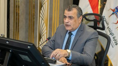 وزير الإنتاج الحربي يتابع موقف موازنة الشركات التابعة للعام المالي (2023/ 2024)