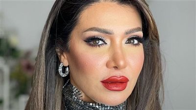 لقاء سويدان: ممكن أتجوز حد أصغر مني بس يكون شبه أحمد عز (فيديو)