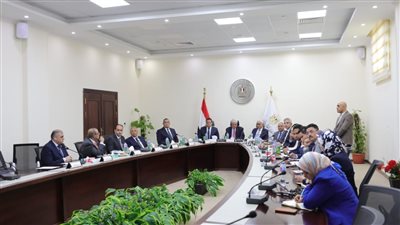 وزير التعليم العالي يؤكد أهمية تعظيم الاستفادة من بنك المعرفة لإعداد خريجين مؤهلين لسوق العمل