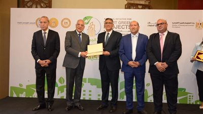 «جهاز ٦ أكتوبر» يفوز بجائزة أفضل المشروعات الخضراء الذكية في معالجة مياه الصرف الصحي