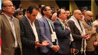 الصحفيون يقفون دقيقة حدادًا على أرواح شهداء الشعب الفلسطيني (صور) 