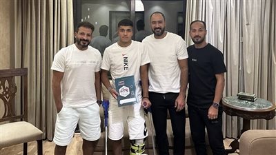 عمر سيد معوض يوقع للأهلي لمدة أربع سنوات