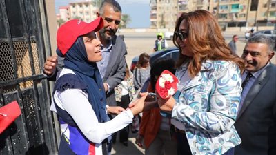 إحالة 7 من العاملين بمدرسة ثانوية تجارية بدمياط للتحقيق (صور)