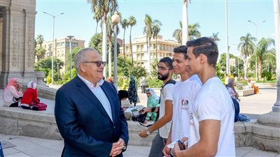 حملة للتبرع بالدم بجامعة القاهرة لصالح أهالي غزة 