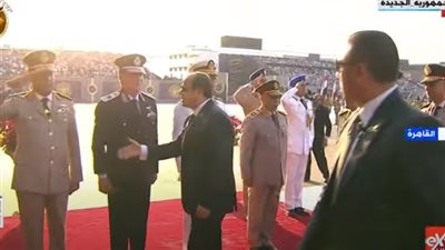 السيسي يصل الي الأكاديمية العسكرية لحضور حفل تخريج دفعة جديدة من الطلاب