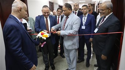 افتتاح أول مركز بحثي في مصر لتطوير تصنيع الخامات الدوائية والكيميائية 