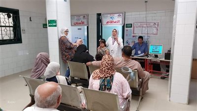 توقيع الكشف الطبى بالمجان على 1120 مواطنا خلال قافلة بدمياط 