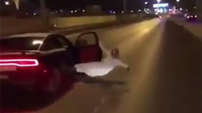 النيابة تستعلم عن الحالة الصحية لفتاة ألقيت بملابس ممزقة من سيارة مسرعة بأكتوبر