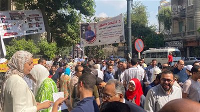 10 صور ترصد تزاحم الأطباء للمشاركة في انتخابات النقابة 