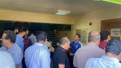 إقبال متوسط على انتخابات نقابة الأطباء في قنا (صور)