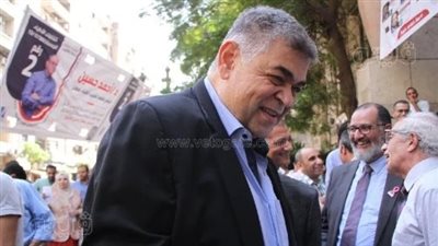 رئيس لجنة الصحة بالنواب يدلي بصوته بانتخابات نقابة الأطباء (صور)