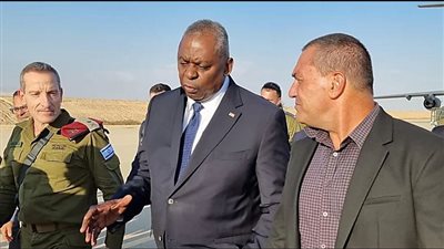 وزير الدفاع الأمريكي يزور قاعدة عسكرية إسرائيلية