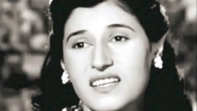 من أصول ليبية وخجلها سبب فشلها، ما لاتعرفه عن المطربة نازك صاحبة أغنية كل دقة في قلبي