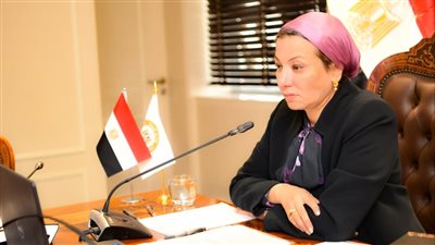 وزيرة البيئة ونظيرها الكندي يديران جلستين حول تمويل المناخ وآليات التنفيذ