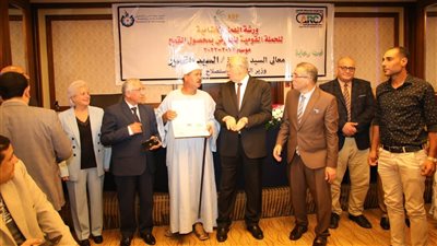 وزير الزراعة يكرم أفضل منتجي القمح، ويشهد ختام فعاليات حملة النهوض بالمحصول