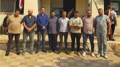 صحة الشرقية: توقيع الكشف على 2800 مواطن بقافلة طبية