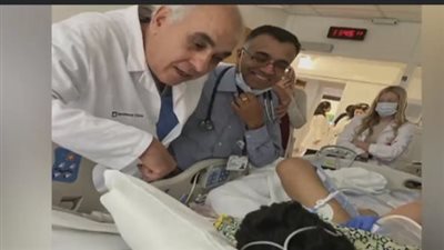 نجاح زراعة جهاز هضمي للطفل مصطفى وليد بعد جمع 2 مليون دولار (فيديو)