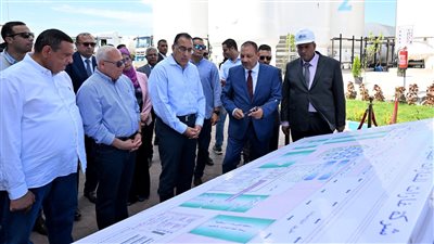 رئيس الوزراء يتفقد مشروع إنشاء مجمع الصناعات المغذية 3 يوليو جنوب بورسعيد