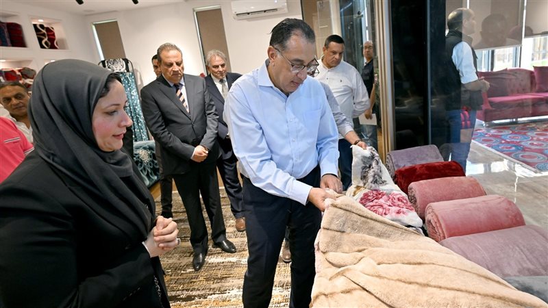 رئيس الوزراء يتفقد