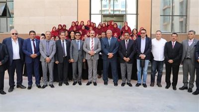 محافظ الوادي الجديد يتفقد نموذج العاصمة الإدارية 
