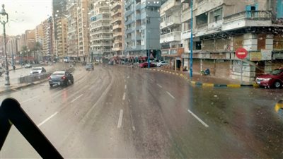 هطول أمطار غزيرة فى الإسكندرية (صور)